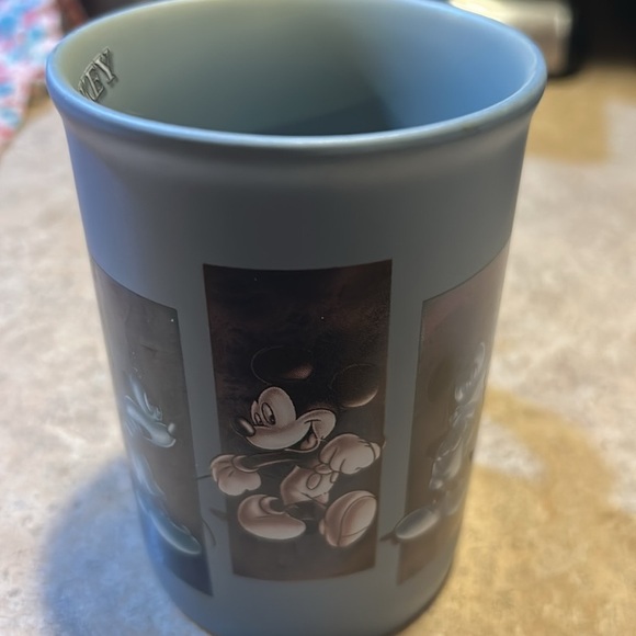 WALT DISNEY WORLD MICKEY MOUSE SLATE BLUE COFFEE  TEA MUG/CUP DISNEY PARKS 12OZ. - Picture 3 of 5
